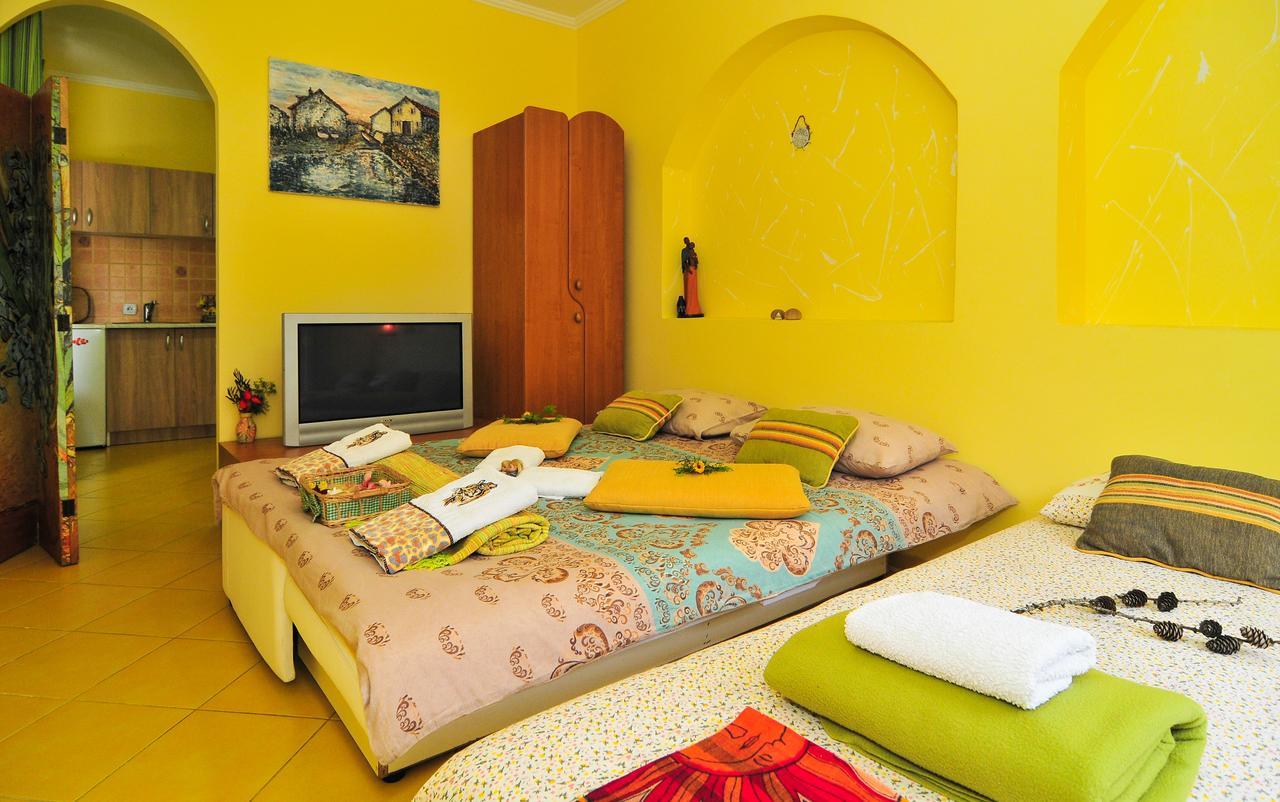 Apartment Edita Tivat Exterior foto